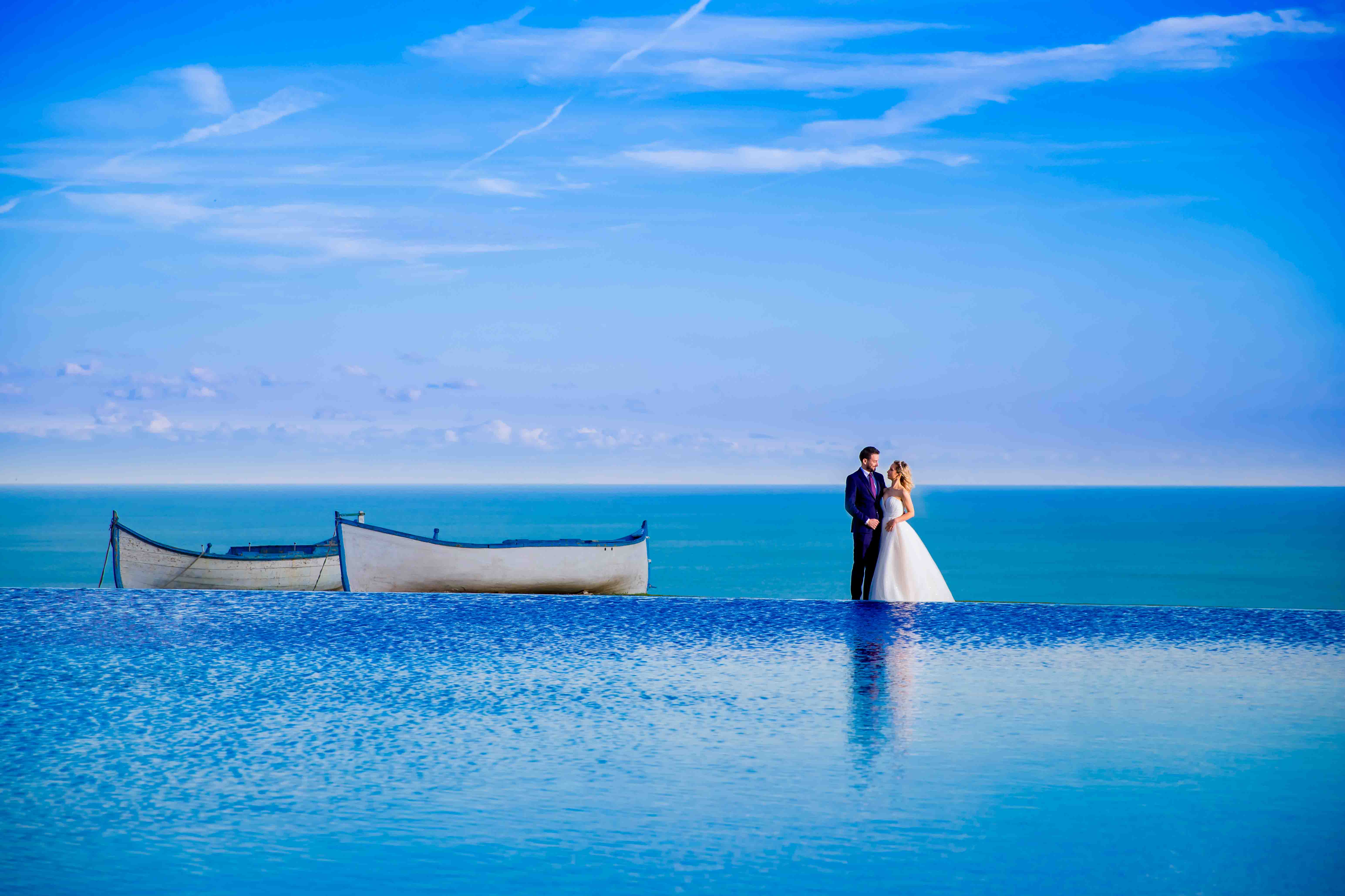 mireasa si mire la nunta, fotografie realizata de fotograf profesionist